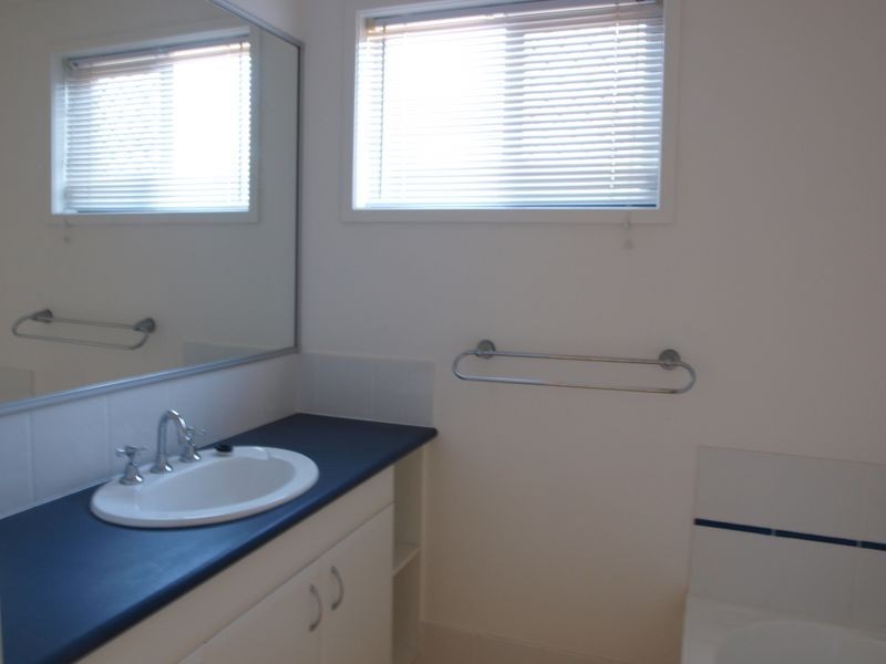 Shallow Bay Road, Tweed Heads South NSW 2486