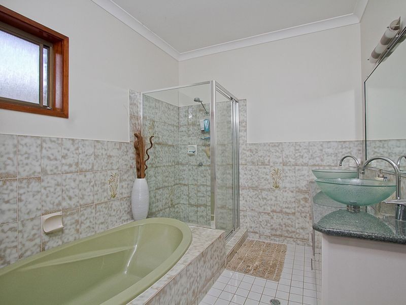 21 Widgee St, Banora Point NSW 2486