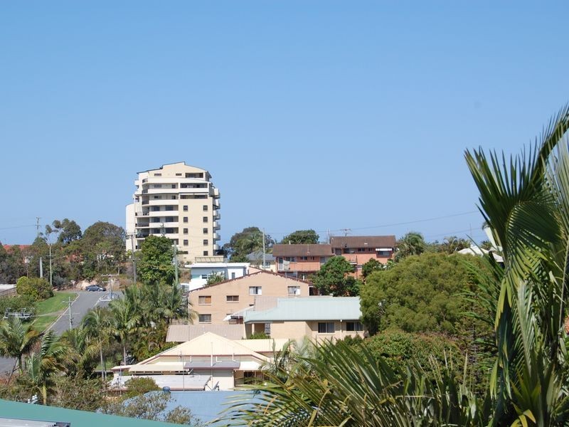 1/56 Stapylton Street, Coolangatta QLD 4225