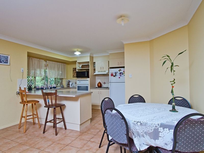33 Glen Ayr Drive, Banora Point NSW 2486