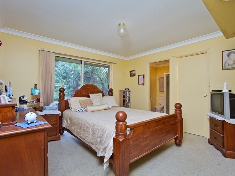 33 Glen Ayr Drive, Banora Point NSW 2486