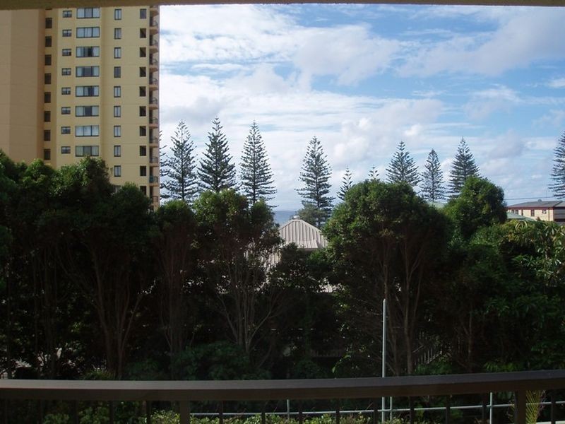 201/255 Boundary ST, Rainbow Bay QLD 4225