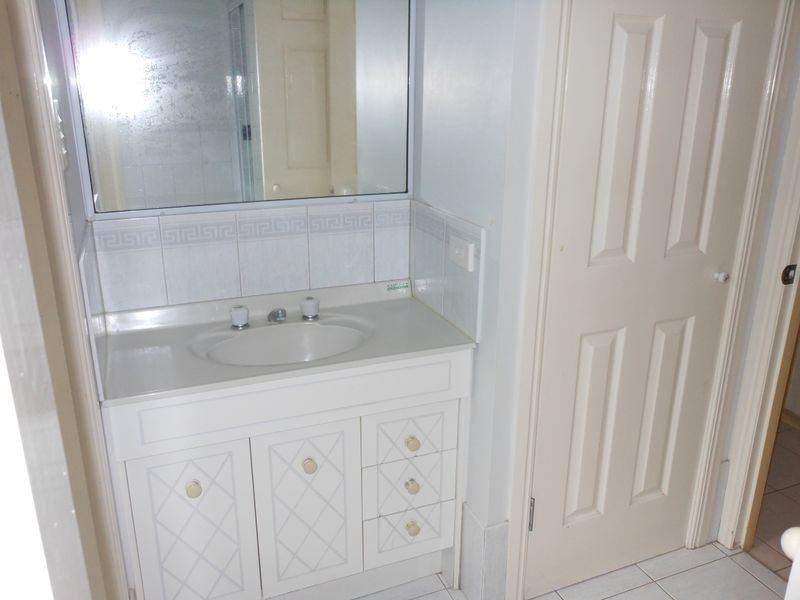 60 Glen Ayr Drive, Banora Point NSW 2486