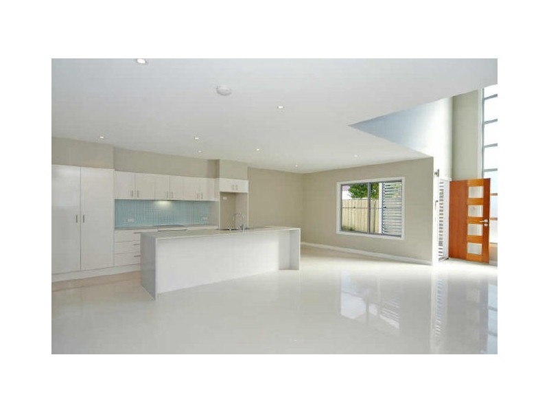 3/32 Korina Av, Kirra QLD 4225