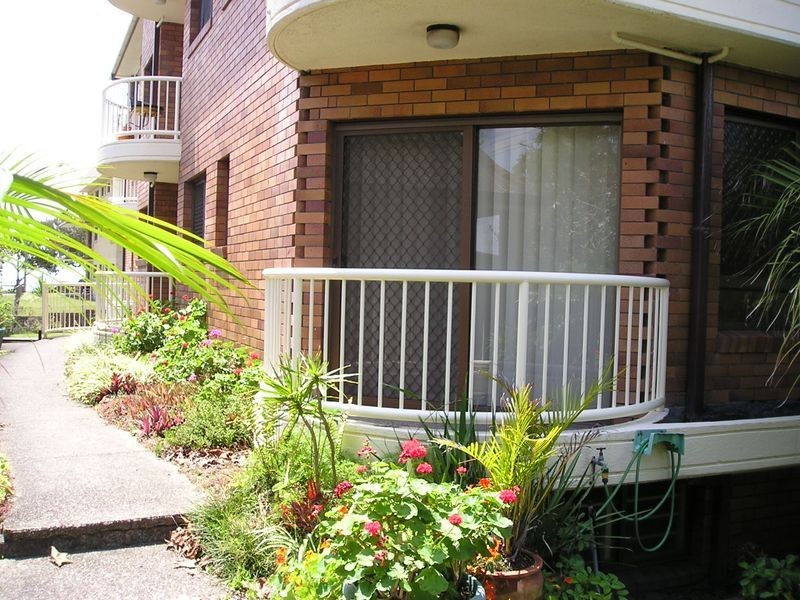 Golden Four Drive, Bilinga QLD 4225