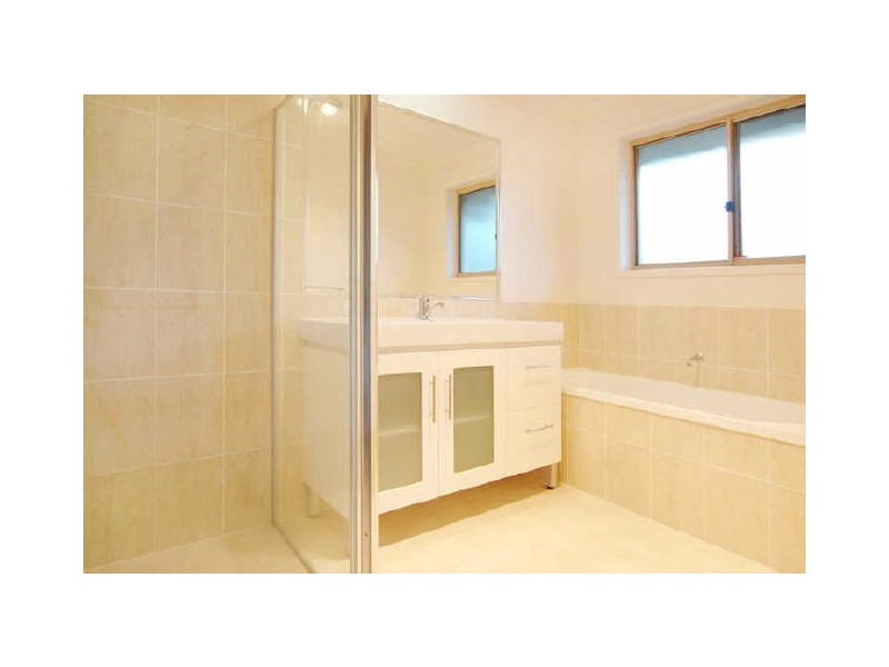 114 Botanical Circuit, Banora Point NSW 2486