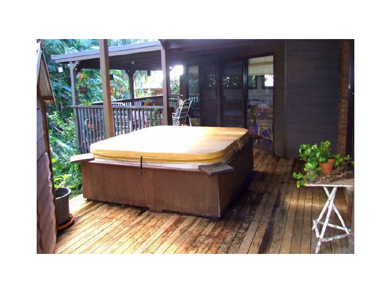 40 Amaroo Drive, Banora Point NSW 2486