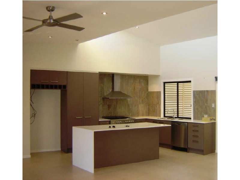 9 Molonglo, Reedy Creek QLD 4227