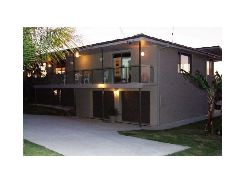 15 Laura Street, Banora Point NSW 2486