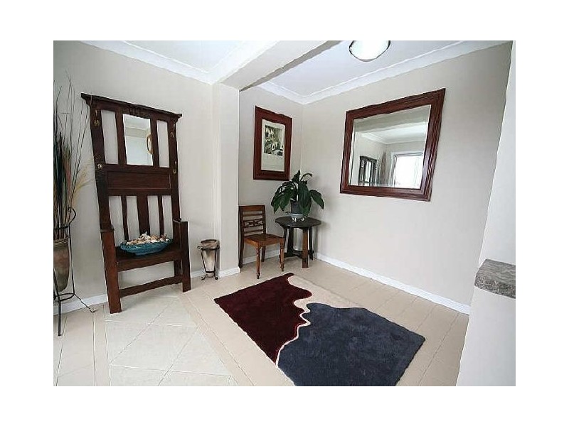 15 Laura Street, Banora Point NSW 2486