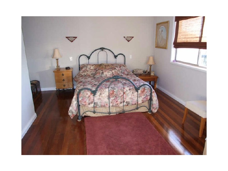 15 Laura Street, Banora Point NSW 2486