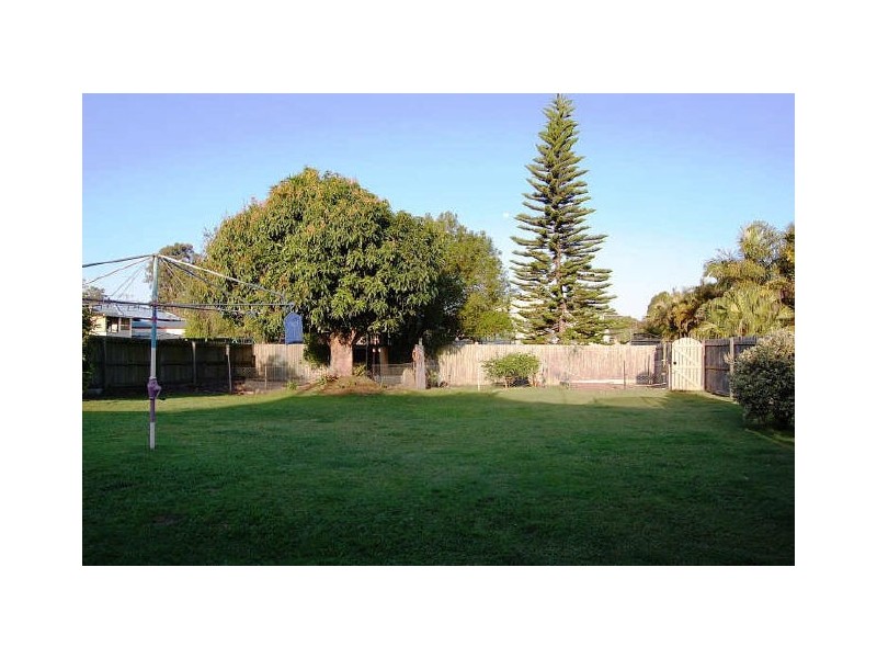 2 Sunshine Avenue, Tweed Heads South NSW 2486