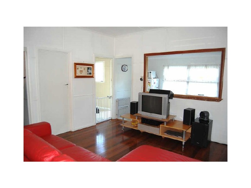 2 Sunshine Avenue, Tweed Heads South NSW 2486