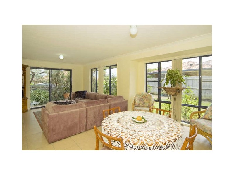 5 Greendale Place, Banora Point NSW 2486