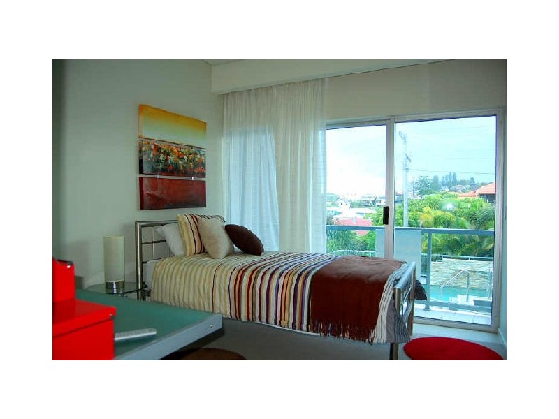 1/129-131 Musgrave St, Coolangatta QLD 4225