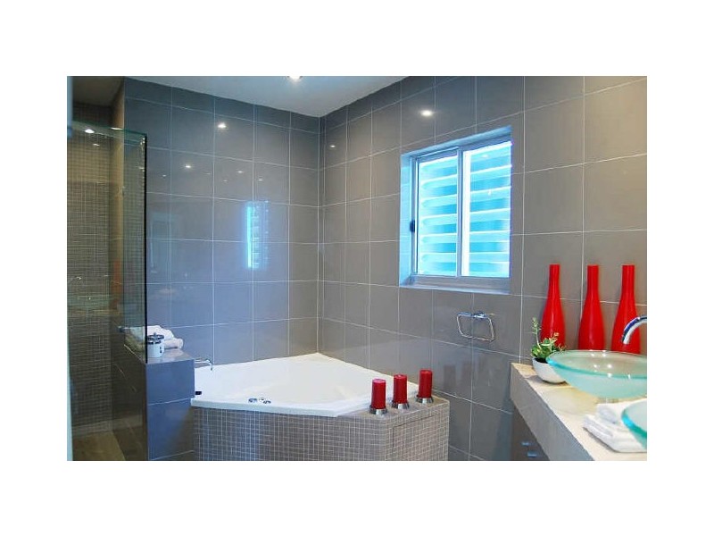 1/129-131 Musgrave St, Coolangatta QLD 4225