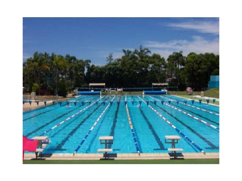 6 Lakeview Parade, Tweed Heads South NSW 2486