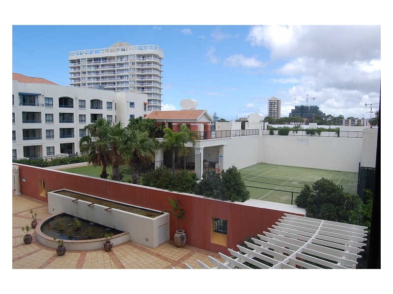 201/88 Marine Parade, Coolangatta QLD 4225