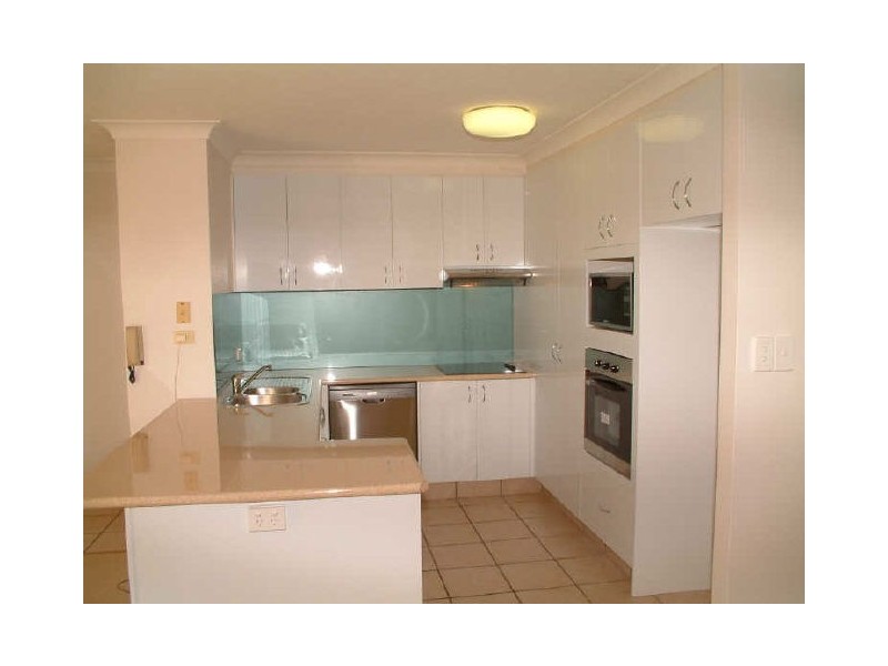 2/31 Dutton St, Coolangatta QLD 4225