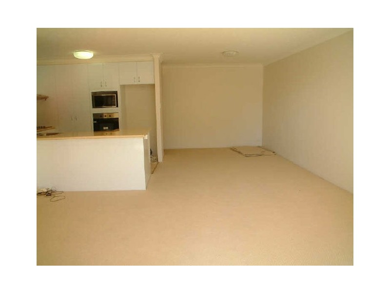 2/31 Dutton St, Coolangatta QLD 4225