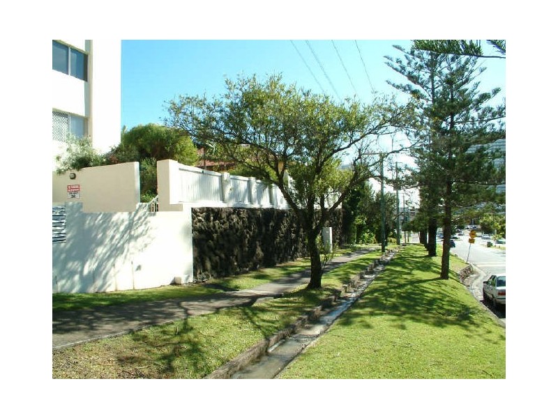 2/31 Dutton St, Coolangatta QLD 4225