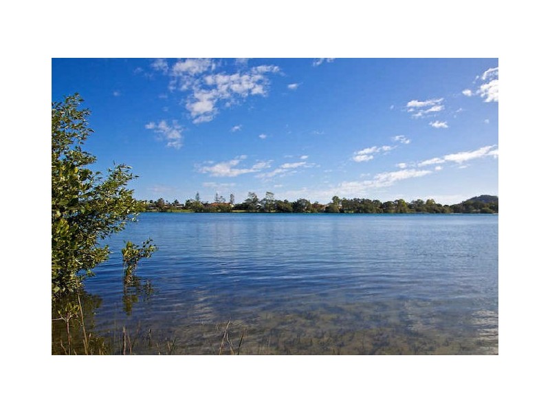 98 Dry Dock Road, Tweed Heads South NSW 2486