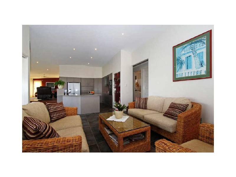 4 Owenia Cct, Bilambil Heights NSW 2486