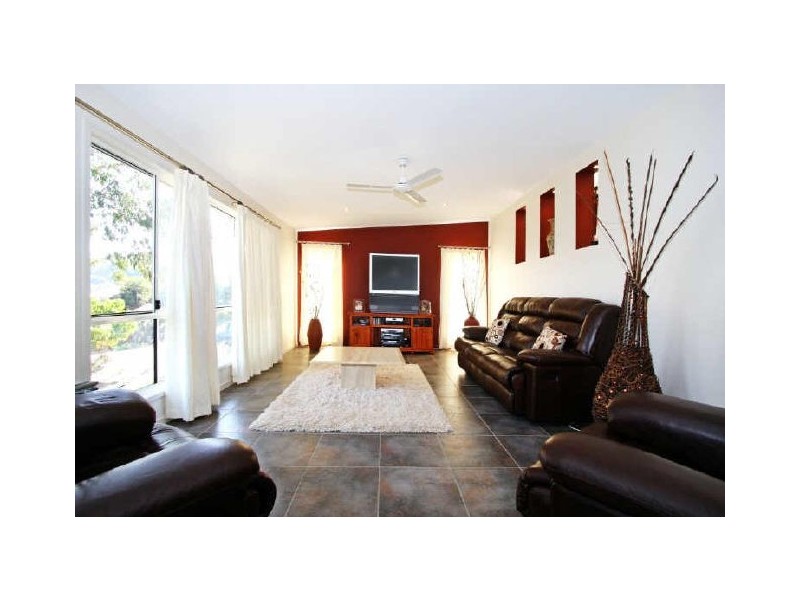 4 Owenia Cct, Bilambil Heights NSW 2486