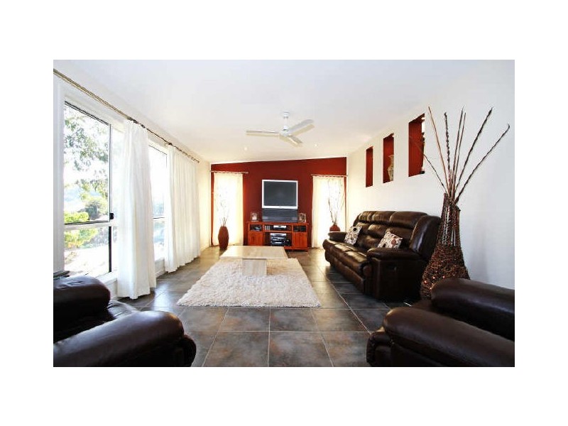 4 Owenia Cct, Bilambil Heights NSW 2486