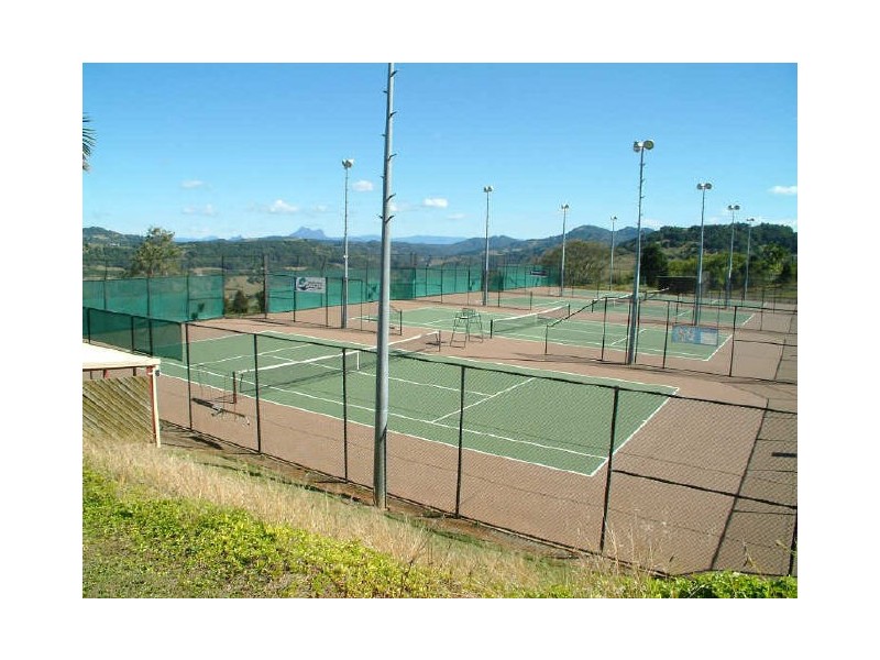 4 Owenia Cct, Bilambil Heights NSW 2486
