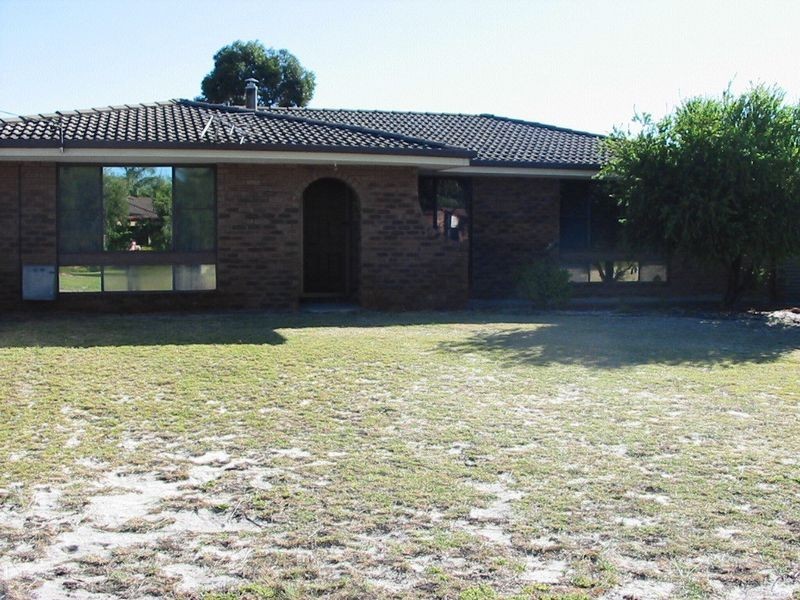 7 Warren Street, Gosnells WA 6110