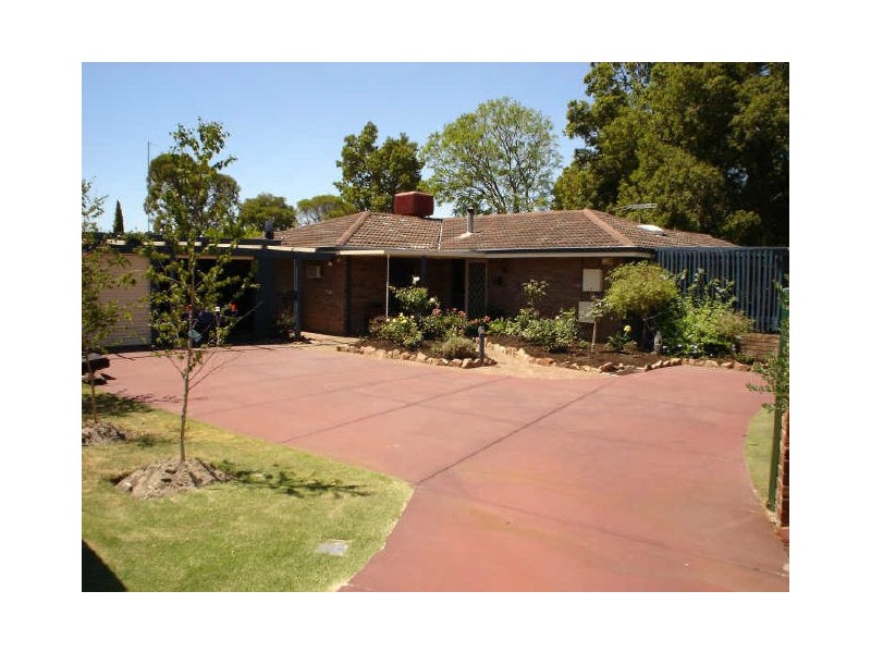 8 Ningaloo Way, Thornlie WA 6108