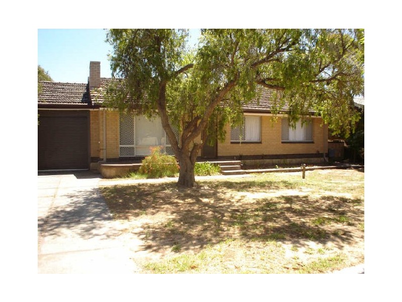 32 Gosnells Road, Maddington WA 6109