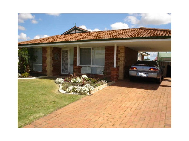 15 MacKay Crescent, Gosnells WA 6110