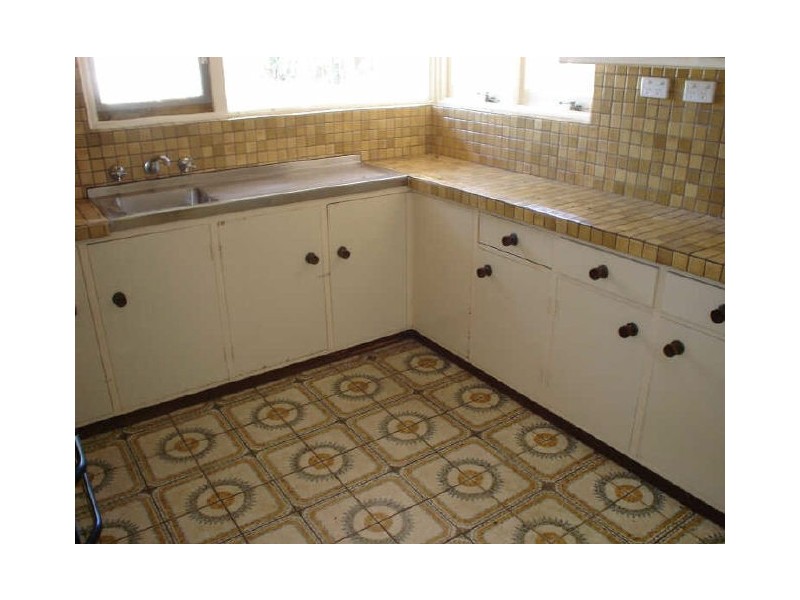 35 Astley Street, Gosnells WA 6110