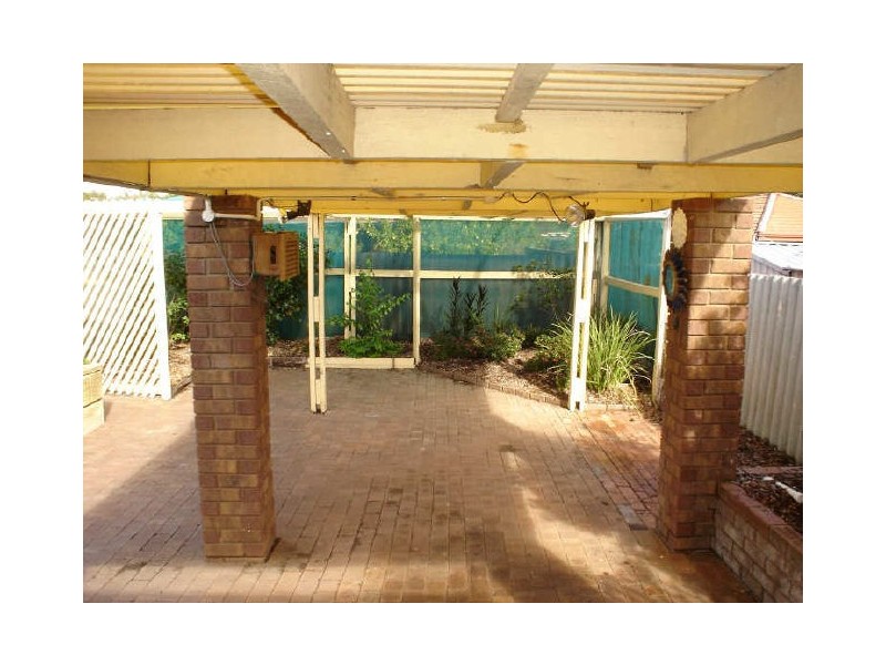 4 Logpine Crescent, Westfield WA 6111