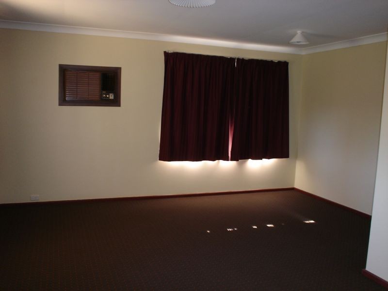 5 Oakajee Way, Gosnells WA 6110