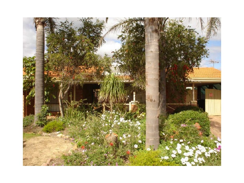 18 DURI STREET, Armadale WA 6112