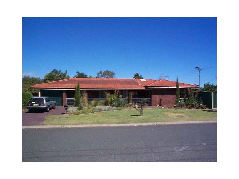 44 Griffith Way, Thornlie WA 6108