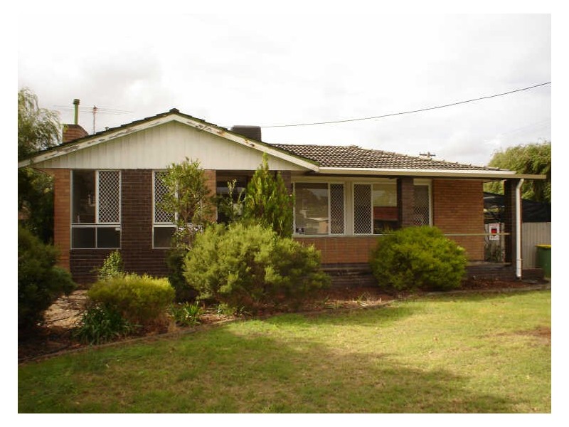 18 Elsie Street, Gosnells WA 6110