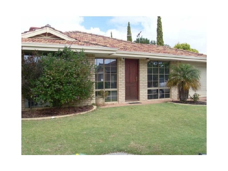 8 Settlers Way, Gosnells WA 6110