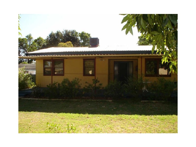 20 Frederic Street, Gosnells WA 6110