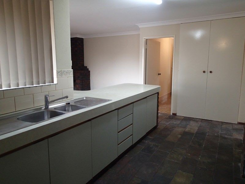 10 Rudall Close, Gosnells WA 6110
