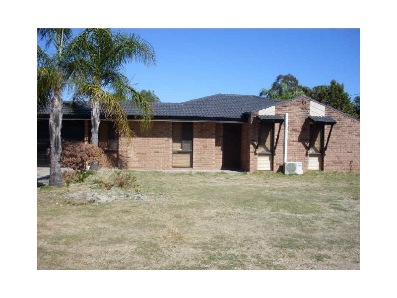 27 Prescott Drive, Gosnells WA 6110