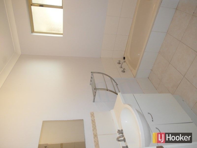 b/25 Kellerman Way, Gosnells WA 6110