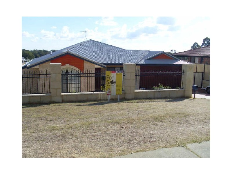 26 Connell Ave, Kelmscott WA 6111