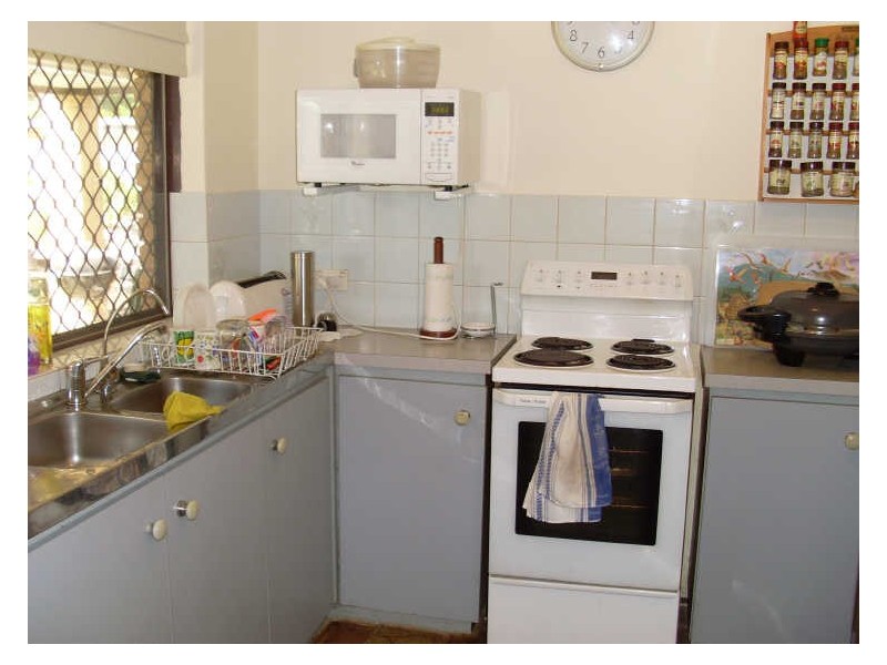 4 Warren Street, Gosnells WA 6110