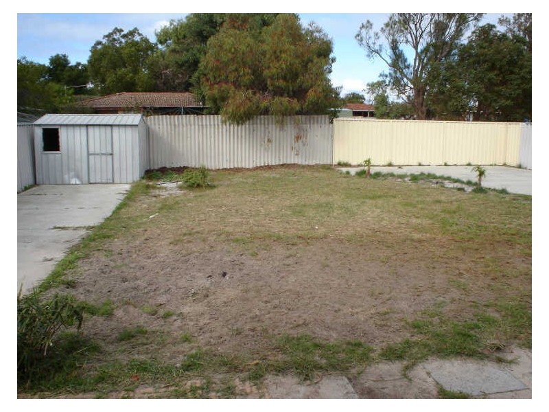 12 Ecton Street, Gosnells WA 6110