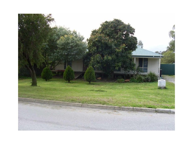 42 Astley Street, Gosnells WA 6110