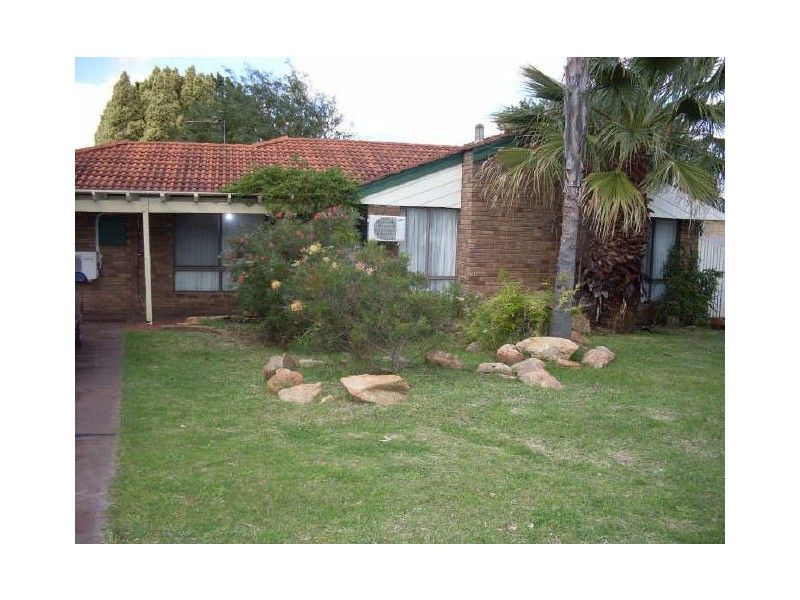 7 Harvey Close, Gosnells WA 6110